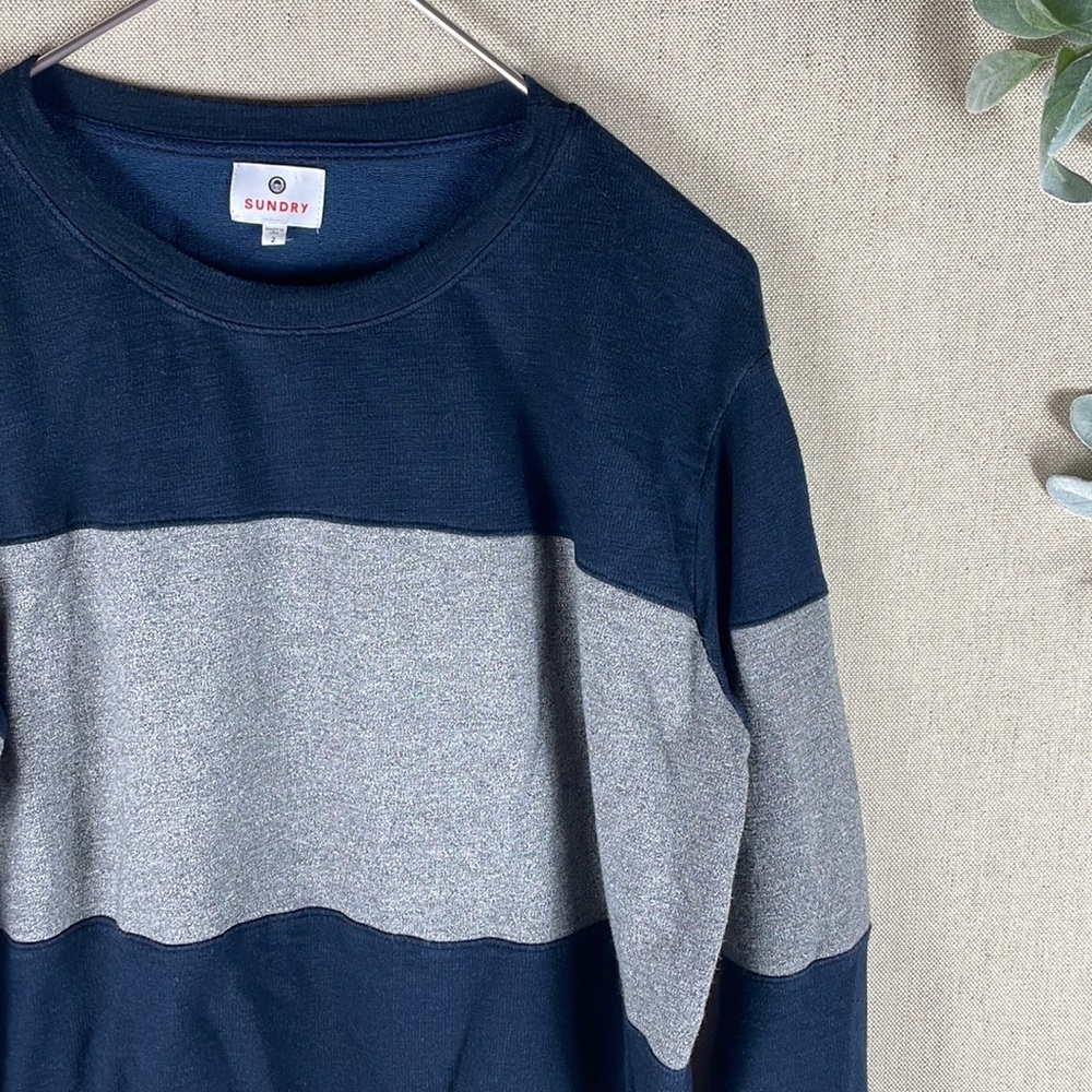 Sundry > Colorblock Sweater 2 - Picture 7 of 9